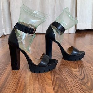 Nine West Black High Heel W/ Rubber Sole